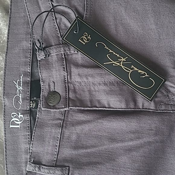 Diane Gilman, Size 14P jeans - Picture 2 of 4